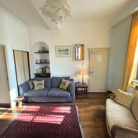 Tres Bel Appartement Dijonnais Place Wilson Gutembert Exterior photo
