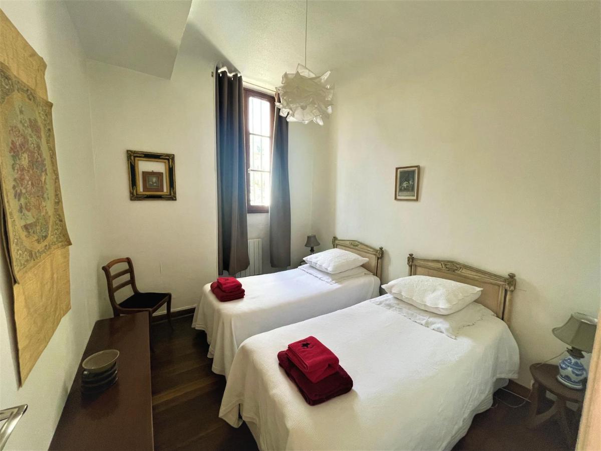 Tres Bel Appartement Dijonnais Place Wilson Gutembert Exterior photo