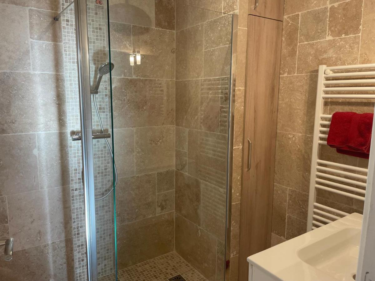 Tres Bel Appartement Dijonnais Place Wilson Gutembert Exterior photo
